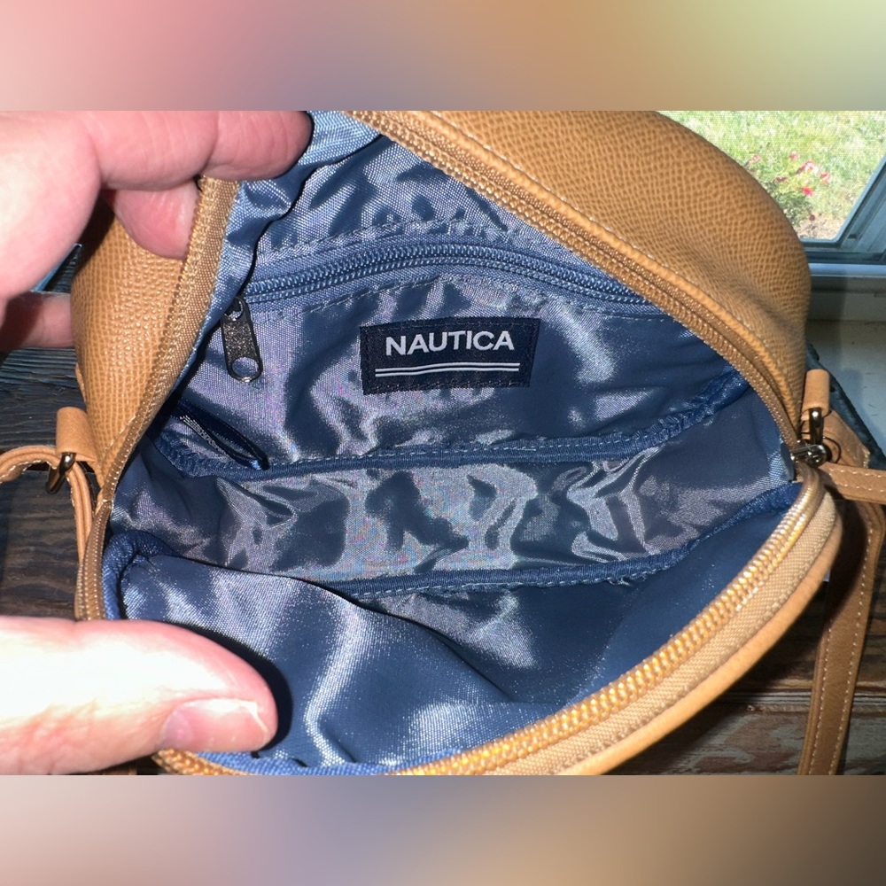 Nautica NWT Sand Brown and Cream Crossbody Bag - Picture 7 of 13